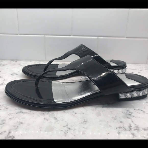 Donald Pliner Patent Sandals - Picture 3 of 7